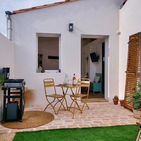 Studio Avec Terrasse A 250 Metres Du Port Rivedoux-Plage Kültér fotó
